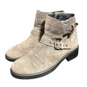 Aquatalia Sophie Suede Graphite Gray Moto Boots Bootie Size 9 Womens Biker
